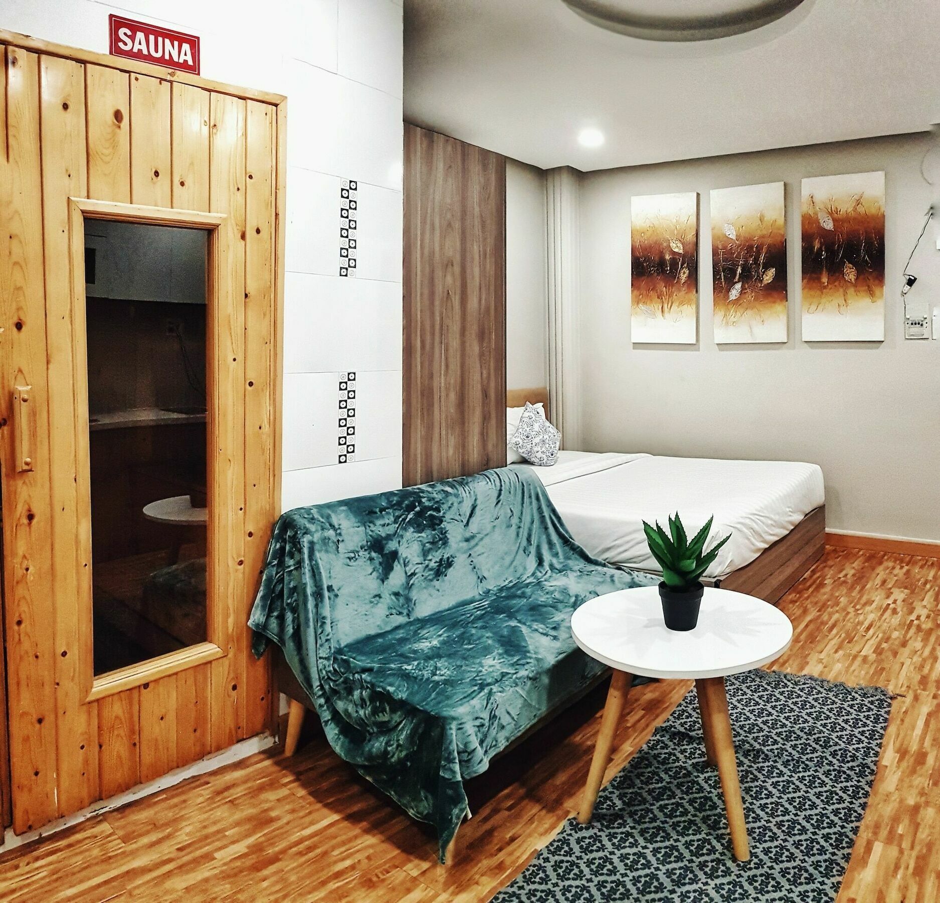 Nhà khách 9 House 3*
